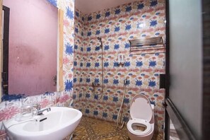 Room - Guest House Tunas Daud Near Universitas Kristen Artha Wacana Kupang Mitra RedDoorz (Kupang)