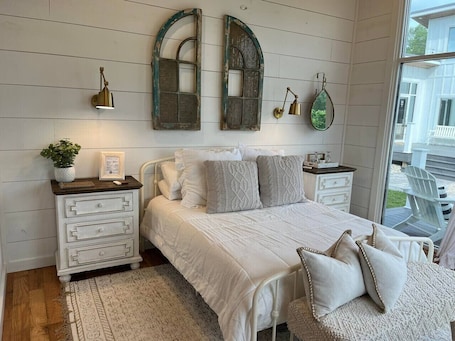 1 bedroom. Miette Suite at Baetje Farms