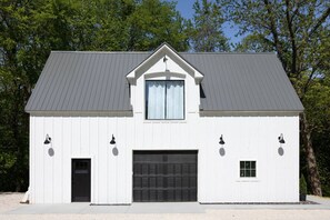 Exterior - The Cottage, Rusted Route Farms (Jackson)