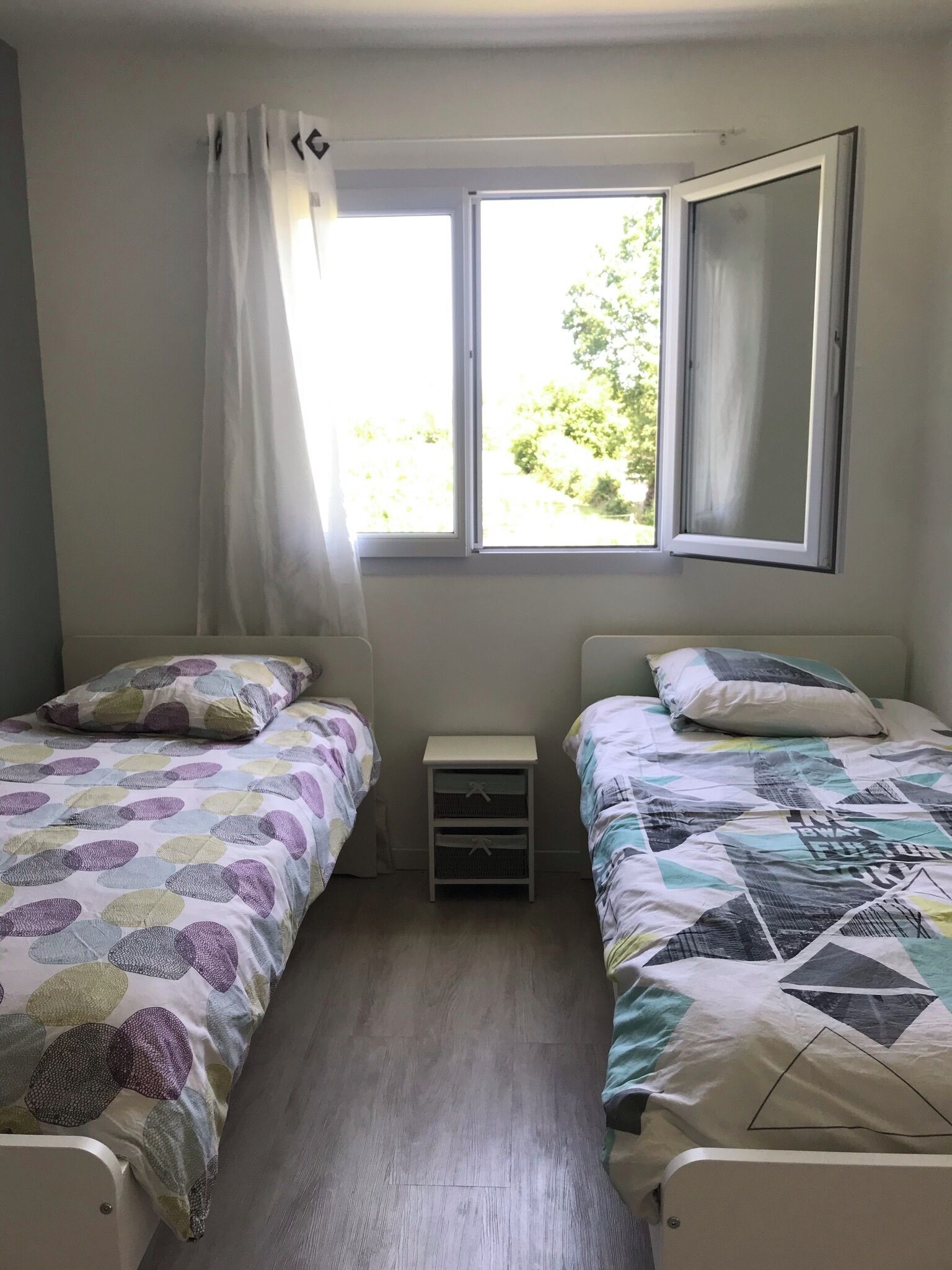 2 bedrooms, iron/ironing board, travel crib, bed sheets