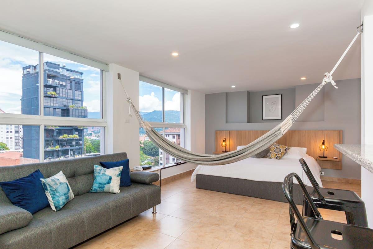 Smart TV 43 pulgadas con canales de televisión digitales