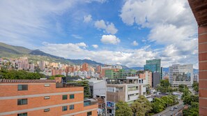 Studio Luxe, 1 très grand lit et 1 canapé-lit, balcon, vue ville | Vue de la chambre