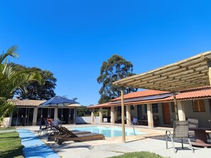 Piscine extérieure, piscine chauffée