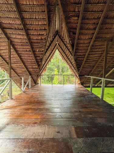 Serene Jungle - Chalet by the river