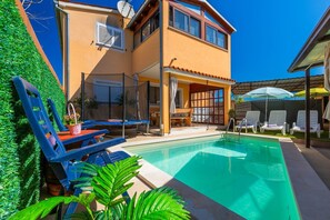 Beheizter Pool
