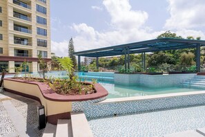 Pool - Tastefully furnished, Infinity Pool/Gym & MiniMart (Nairobi)