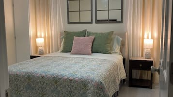 2 bedrooms, iron/ironing board, free WiFi, bed sheets