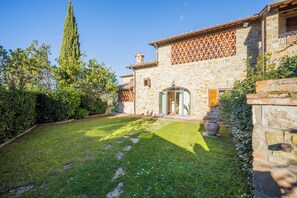 House, Hill View | Terrace/patio