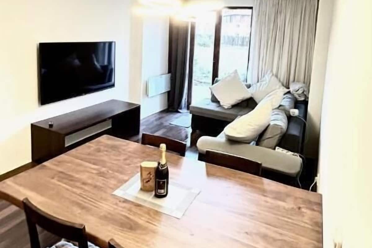 Exclusief appartement | 1 slaapkamer, luxe beddengoed, individueel gedecoreerd