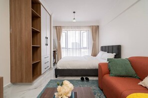 1 bedroom, iron/ironing board, WiFi - City views, Cozy studio Kilimani (Nairobi)