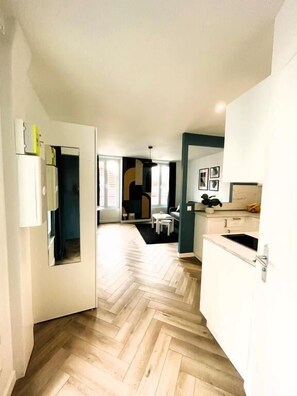 Interior - Apartment 3 - LE PLUME (Montreuil)
