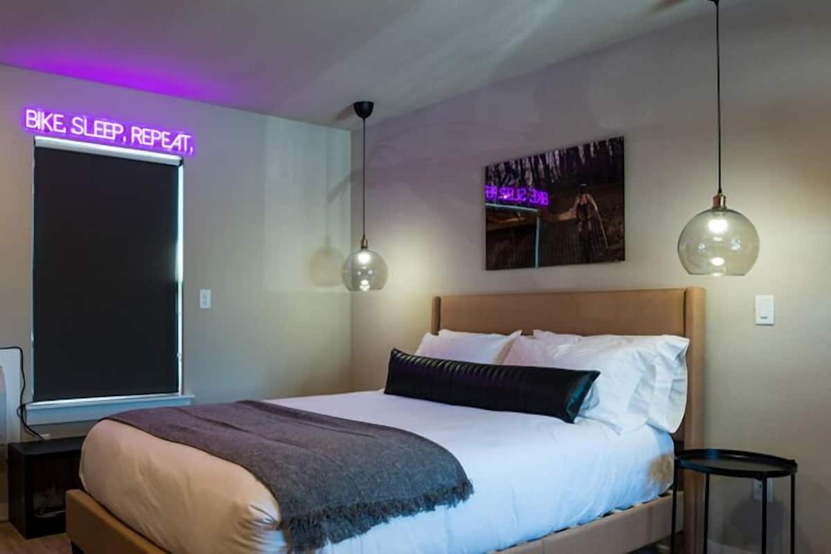 #7, Coler MTB Preserve, Single Room | 1 bedroom, premium bedding, down duvets, memory-foam beds