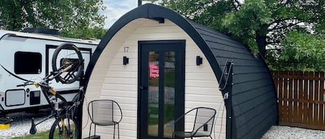 #17, Mulberry River Cabin | Ropa de cama de alta calidad, edredón y camas con pillow-top