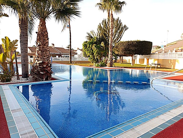 Ferienhaus, 2 Schlafzimmer, barrierefrei, Terrasse | Pool