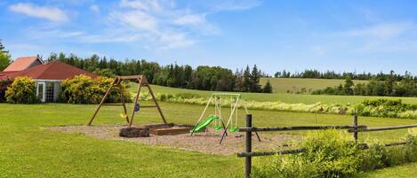 Children’s play area – outdoor