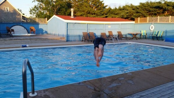Seasonal outdoor pool