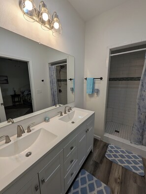 Shower, towels, soap, shampoo