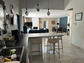 Interior - das Haus des Paradieses (Saint-Restitut)