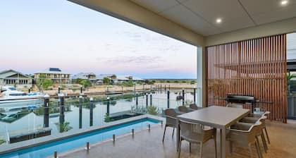 16 Corella Court - This fully air-conditioned house is a perfect venue for your next family or group