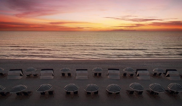 On the beach - Sirata St. Pete Beach Resort, Tapestry Collection by Hilton (St. Pete Beach)