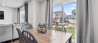 Modern 3BR Townhome in Lehi UT