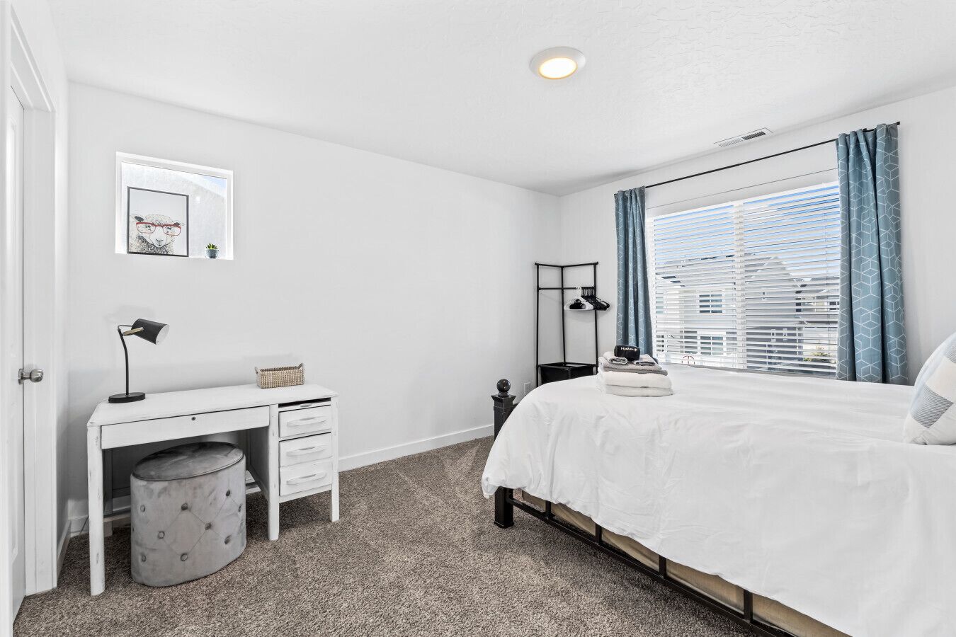 3 makuuhuonetta, silitysrauta/-lauta, vauvan matkasänky, ilmainen Wi-Fi