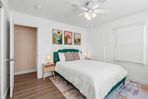 2 bedrooms, desk, iron/ironing board, travel crib