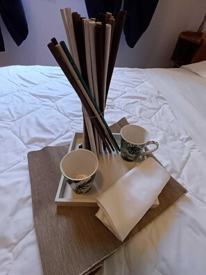 Phòng 4 phong cách cổ điển | Két bảo mật tại phòng, bàn, truy cập Internet không dây miễn phí 