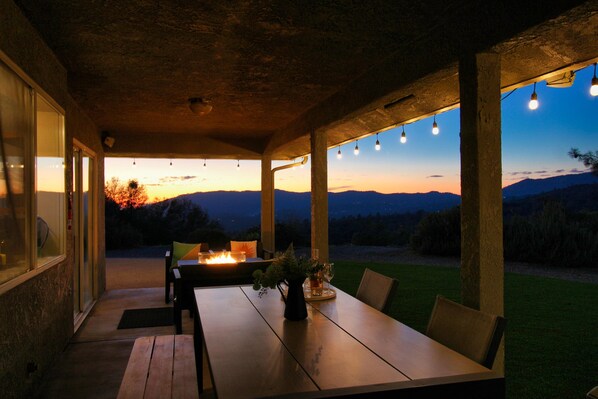 Outdoor dining