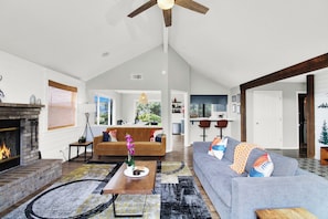Smart TV, fireplace, table tennis, offices