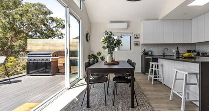 Retreat on Church - 5 bedroom, 5 bathroom haven