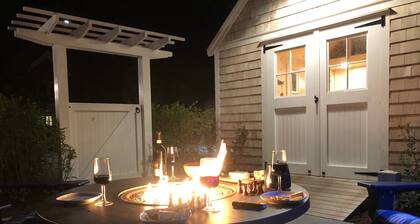 2-bedroom cottage plus bunkhouse in Historic Falmouth Center
