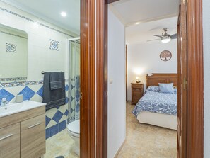 Strykejern/-brett, wi-fi (inkludert) og sengetøy