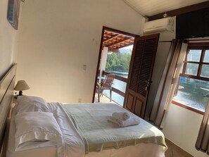 프리미엄 트윈룸, 강 전망 | 무료 WiFi, 침대 시트