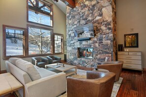 TV, fireplace - NEW! 504 - Five Bedroom Penthouse Grand Lodge (Park City)