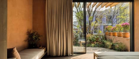 Superior Suite, Balcony, City View
