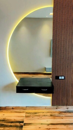 Luxury Suite, Balcony, Corner | 1 bedroom, premium bedding, memory foam beds, desk - The Spotlight (Greater Noida)