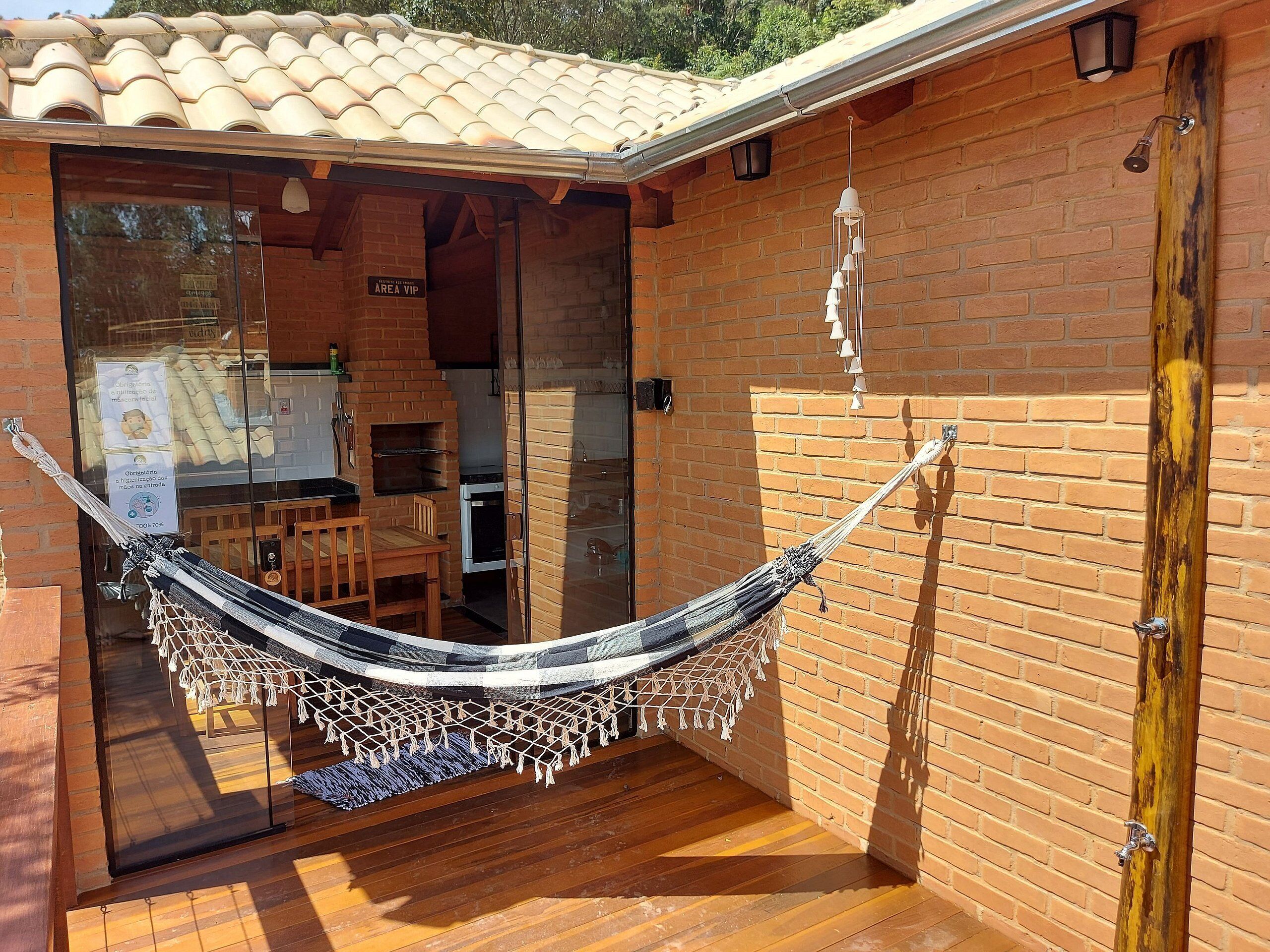 Basic Chalet | Outdoor dining