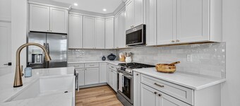 NEW BUILD  4 bed 3 bath. View of Notre Dame.