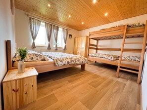 Villa | 4 bedrooms, individually furnished - Villa in Bohemia With hot tub (Dolní Podluží)