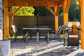 Villa | Outdoor dining - Villa in Bohemia With hot tub (Dolní Podluží)