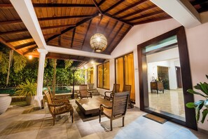 Deluxe Villa, Private Pool, Ocean View | Room amenity - ThiThi's Palace (Mirissa)