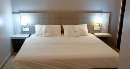 Spring Inn Hotel
