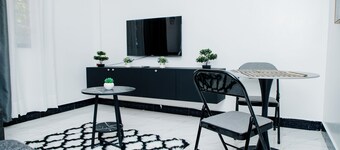 Cozy Luxe Home 1-bedroom house with WiFi, AC in delightful Dar es Salaam