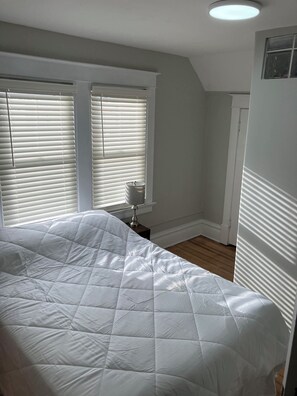 4 habitaciones, tabla de planchar con plancha y wifi gratis 