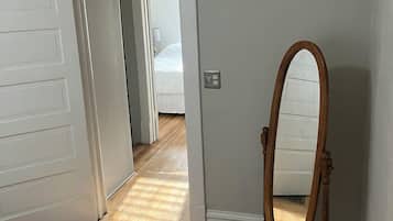 4 habitaciones, tabla de planchar con plancha y wifi gratis