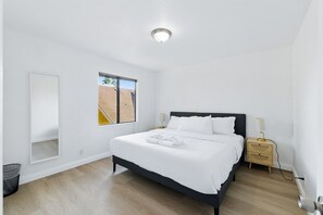 6 chambres, fer et planche à repasser, Wi-Fi, literie fournie