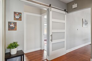 Interior - Charm & Modern 1920s Craftsman Vintage Comfort (San Jose)