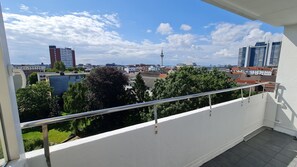 Property grounds - DEICHLIEBE 1 - fantastic view, own garage & contactless check-in (Bremerhaven)