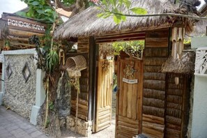 Unclassified image, 5 of 9, button - Pondok Kana and Hostel by Ecommerceloka (Bali)